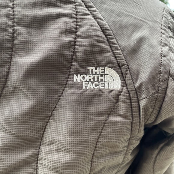 The North Face Thermal Jacket - Picture 3 of 8